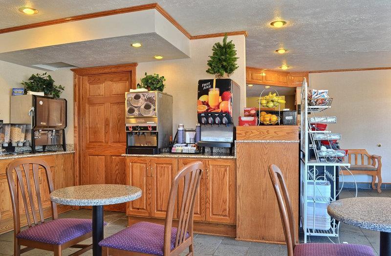 Crosswinds Inn West Yellowstone Restoran gambar